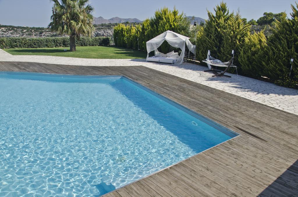 Reveli Estate Villa กาลาธาส ภายนอก รูปภาพ