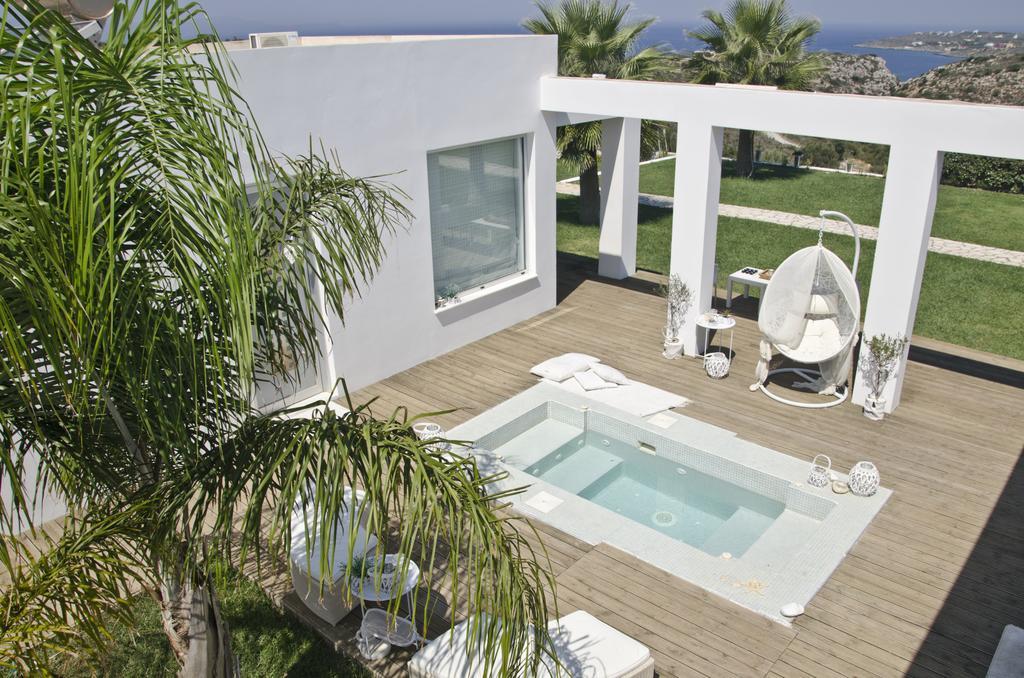 Reveli Estate Villa กาลาธาส ภายนอก รูปภาพ