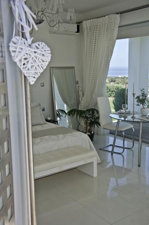 Reveli Estate Villa กาลาธาส ภายนอก รูปภาพ