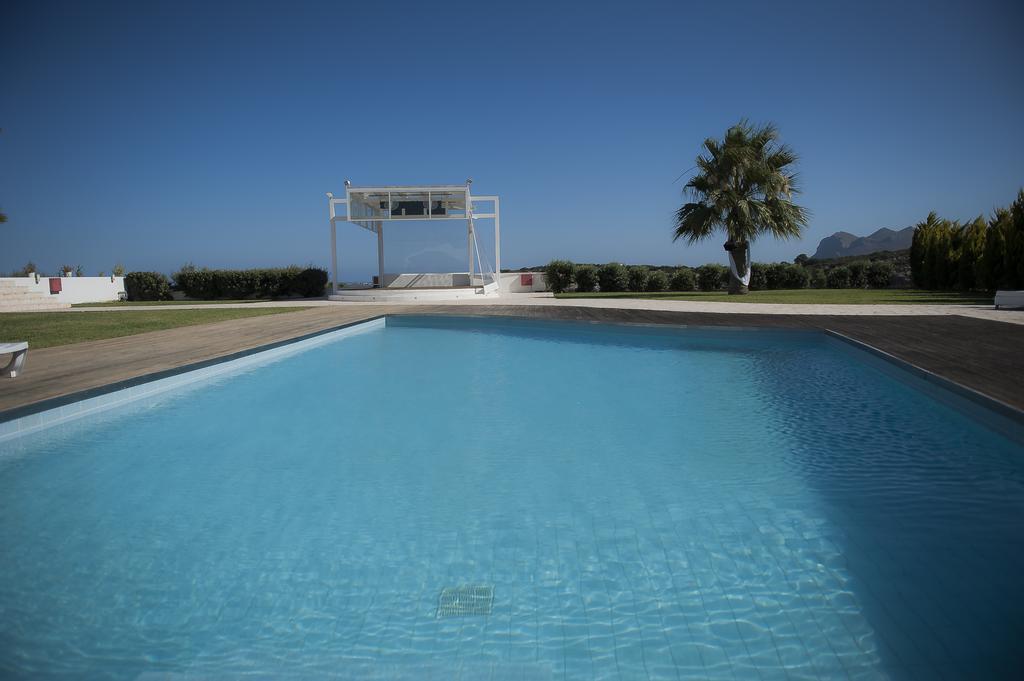 Reveli Estate Villa กาลาธาส ภายนอก รูปภาพ